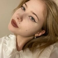 annie_blush_