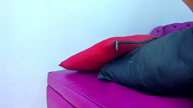 Julieta_Horny